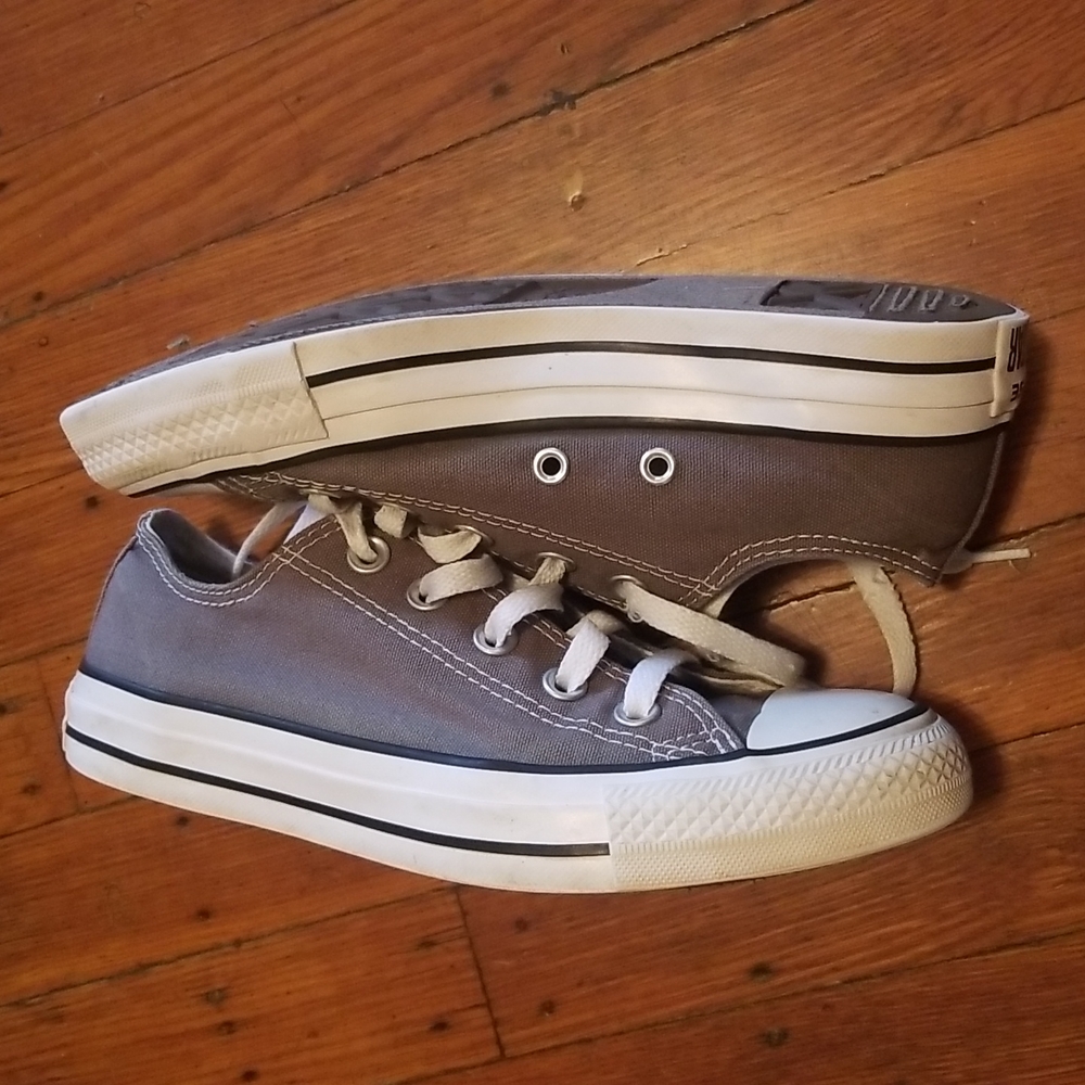 Converse - Picture 3 of 7